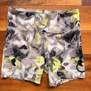 Calvin Klein Performance Floral Nu Beige print shorts